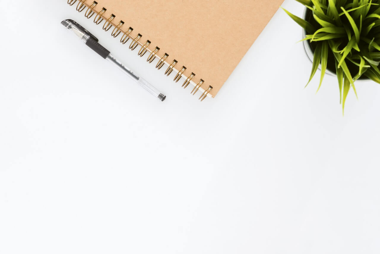 Planer niedatowany – kiedy jest lepszy niż kalendarz z datami?